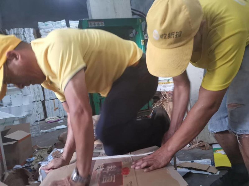 搭上互聯(lián)網(wǎng)+快車，廢品回收竟也能像“滴滴打車